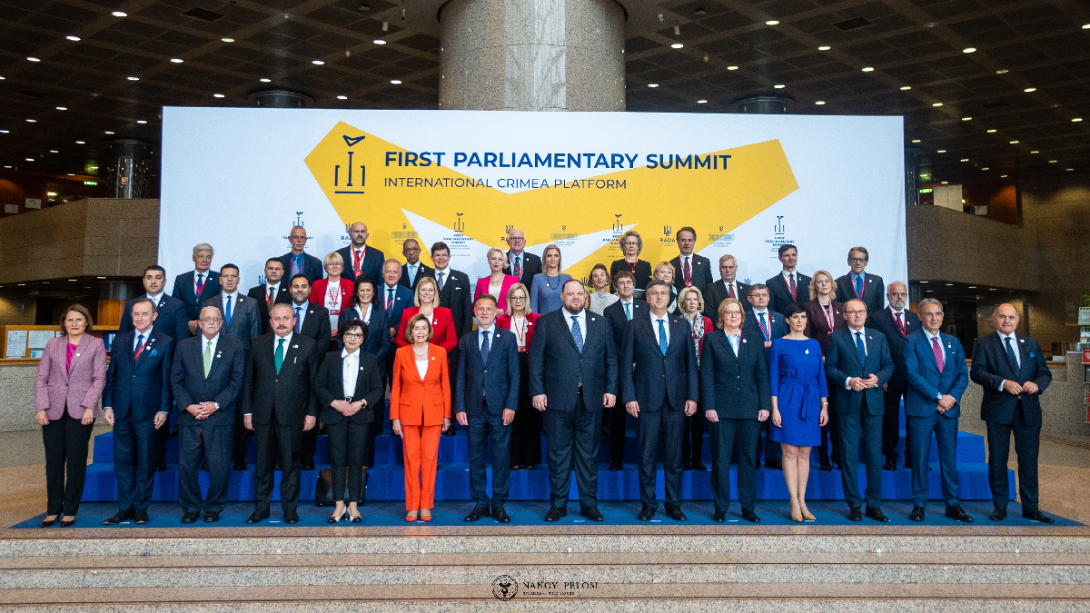 Зміг об'єднати майже третину країн світу в опозиції до дій Росії: підсумки Першого Парламентського саміту Міжнародної Кримської платформи